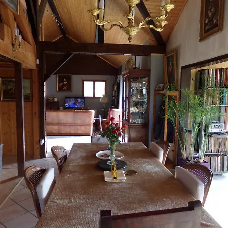 Ghislaine Bed & Breakfast Cusy