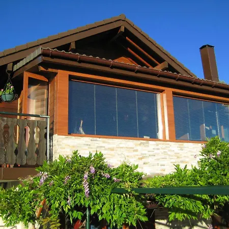 Ghislaine Bed & Breakfast *