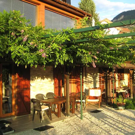 Bed & Breakfast Ghislaine *